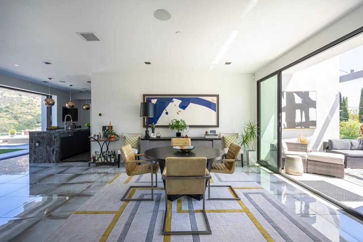Troy Hill * Los Angeles