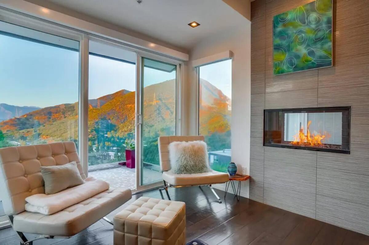 Troy Hill Villa *